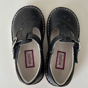 LAMOUR Mary Jane Velcro black shoes toddler 8